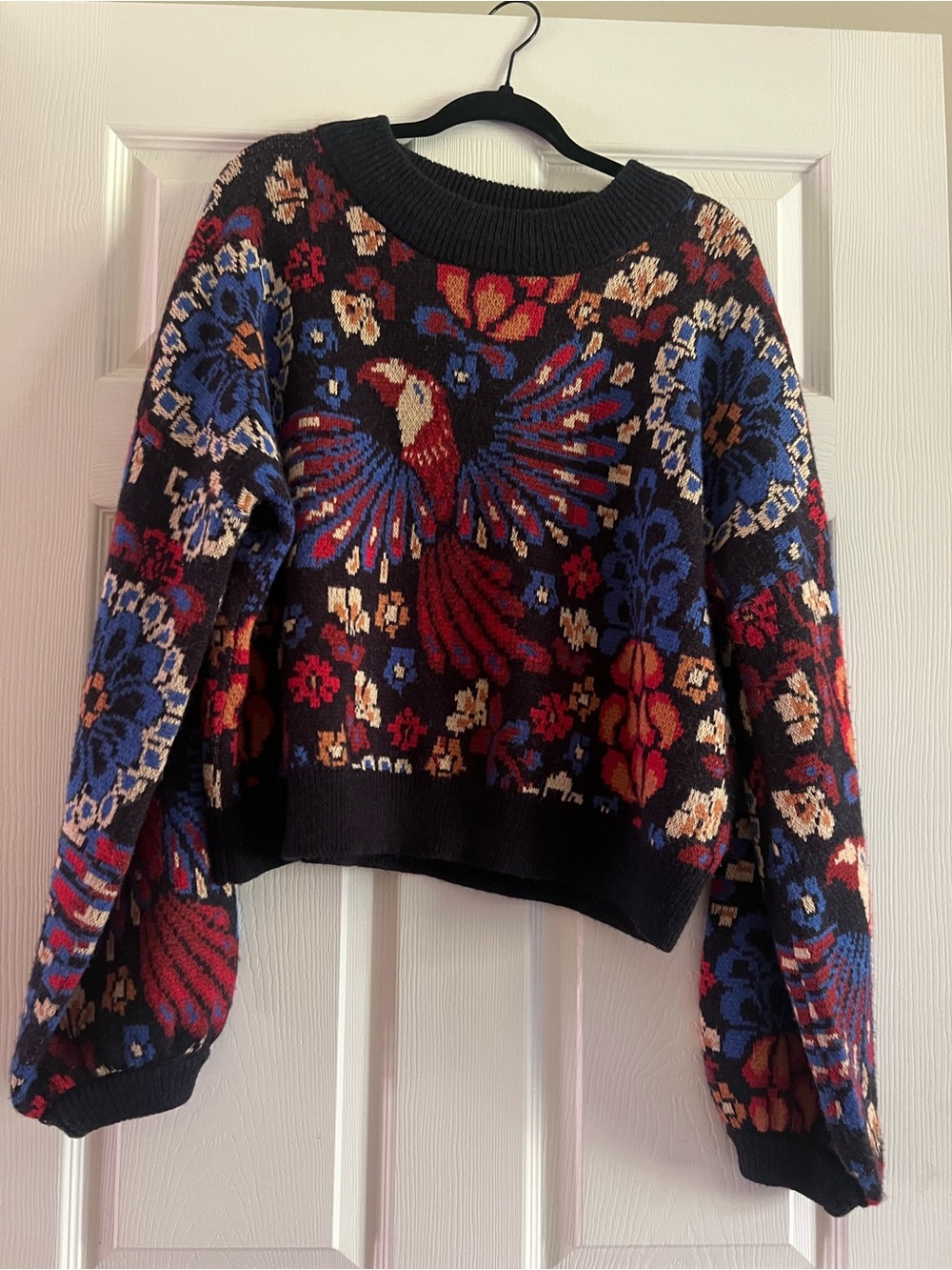 FARM Rio Black Floral & Parrot Crewneck Sweater in Multicolor size L